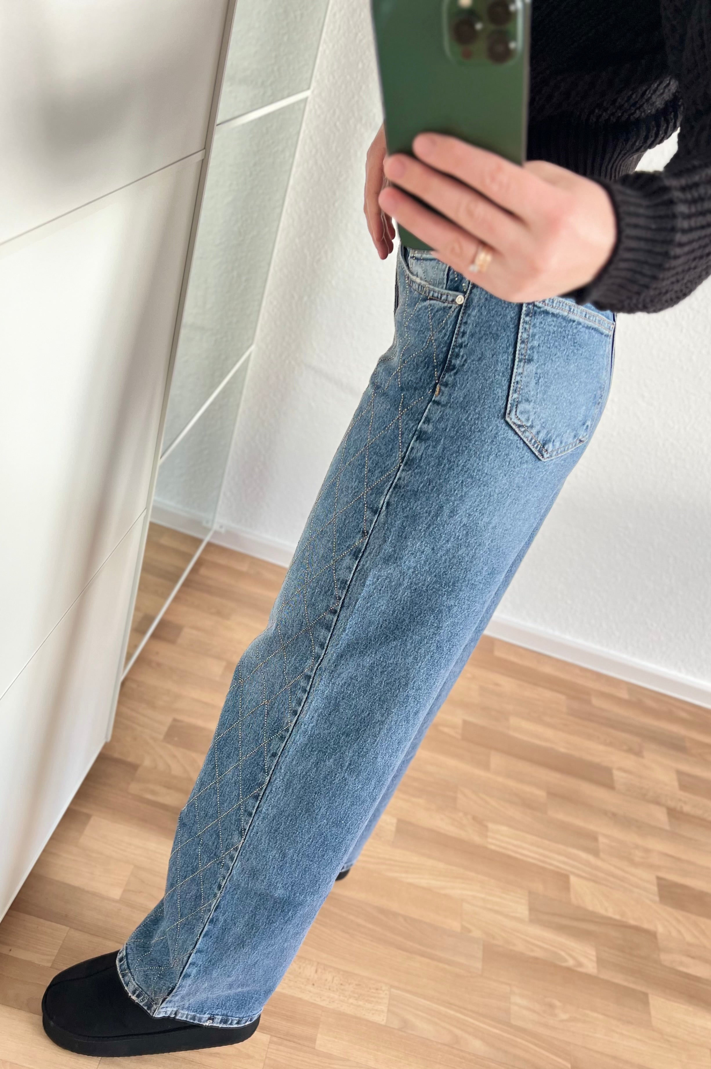 Wide Leg Jeans mit Strass