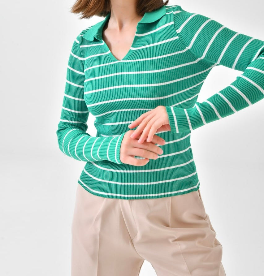 Gestreiftes Shirt Grün