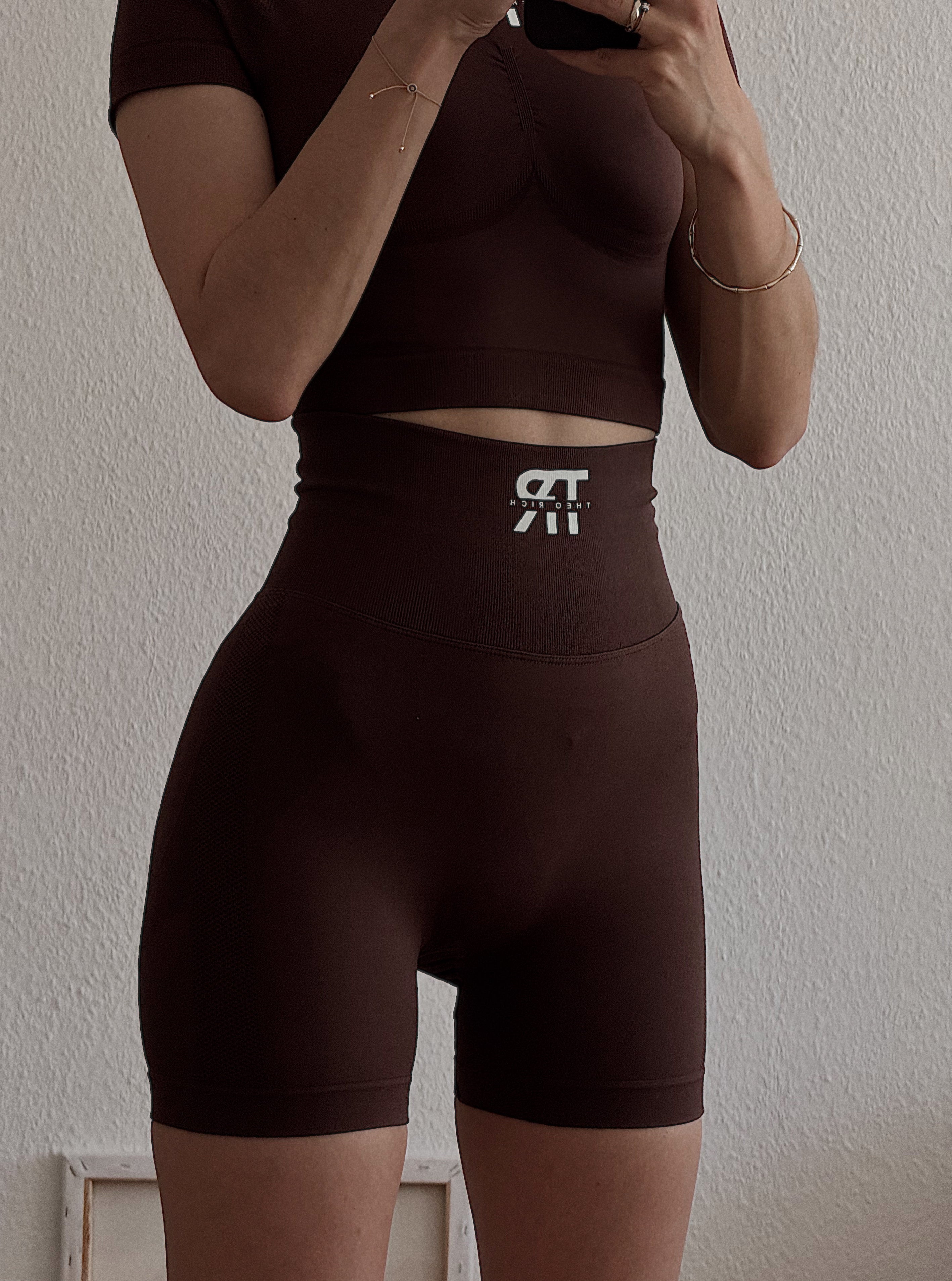 Top+shortleggins chocolate